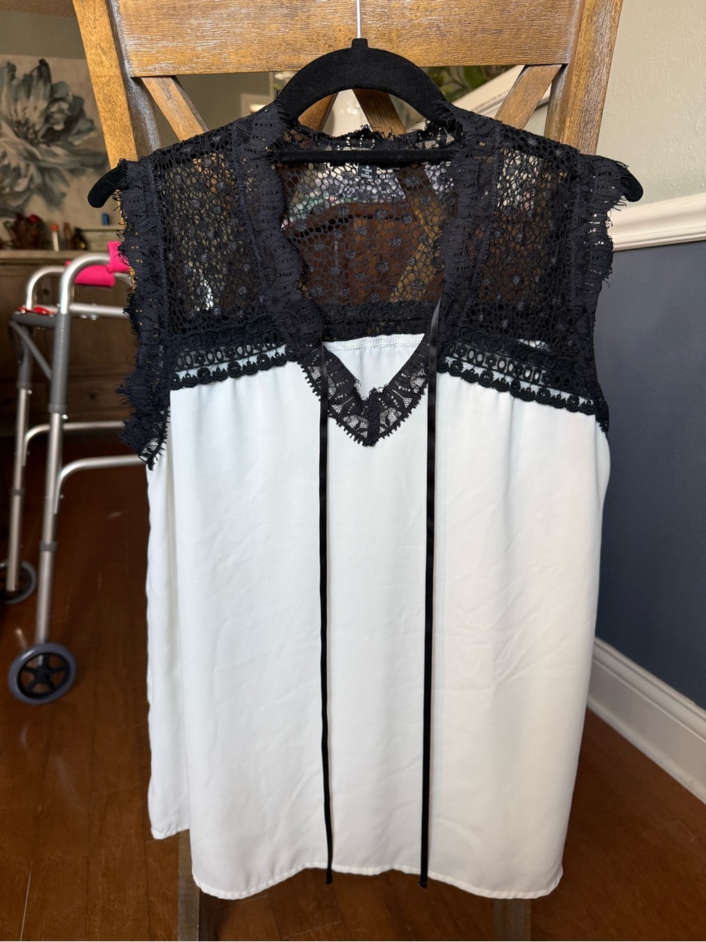 Women’s Black & White Lace-Trim Blouse